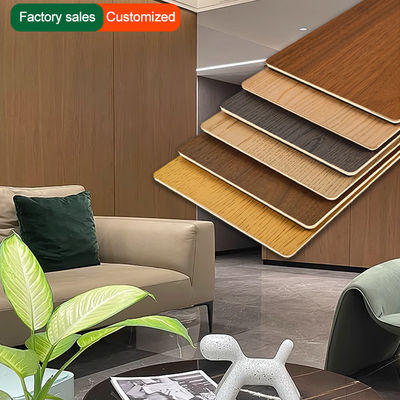5 mm Pannello da parete PVC a grano di legno Flessibile Pannello da parete decorativo in bambù carbone