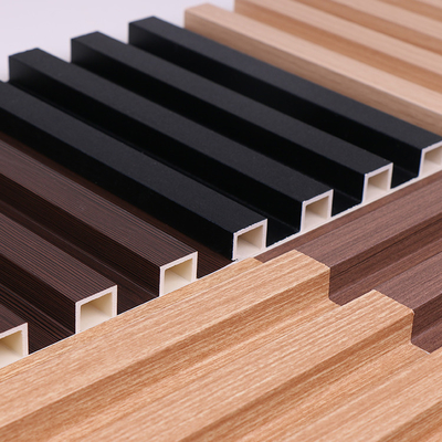 Il pannello di parete di plastica di legno su misura della griglia ha scanalato in WPC 1220*3000mm